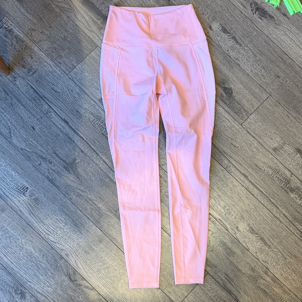 Southern Tide Pink Leggings